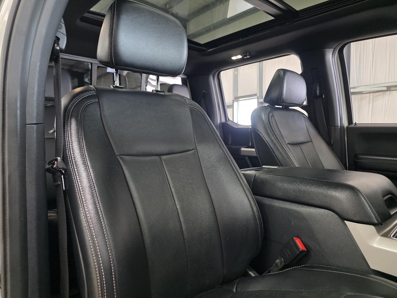 Ford Super Duty F-250 SRW Lariat 4WD Crew Cab 6.75' Box 2022