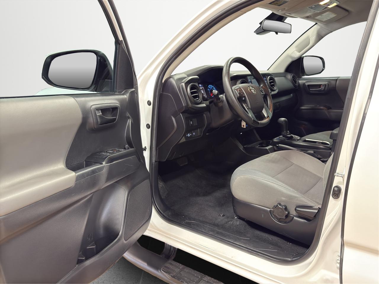 Toyota Tacoma 4WD SR Double Cab 5' Bed V6 AT (Natl) 2022