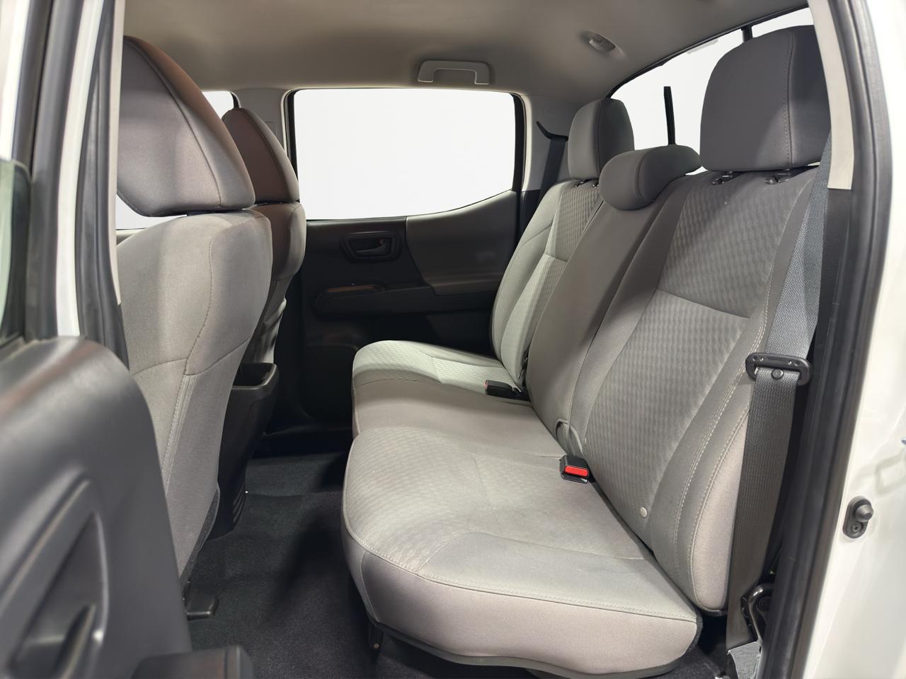 Toyota Tacoma 4WD SR Double Cab 5' Bed V6 AT (Natl) 2022