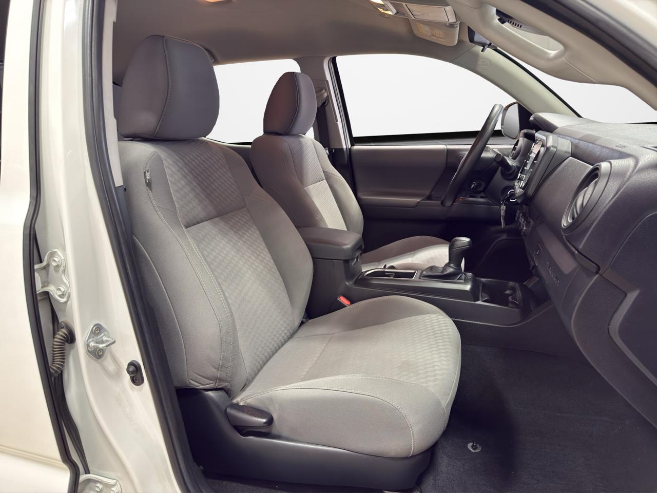 Toyota Tacoma 4WD SR Double Cab 5' Bed V6 AT (Natl) 2022