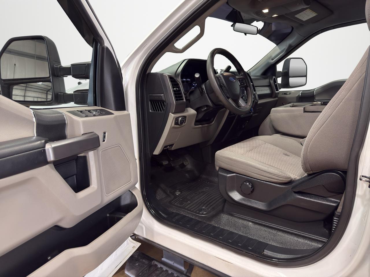 Ford Super Duty F-250 SRW XLT 4WD Crew Cab 6.75' Box 2019