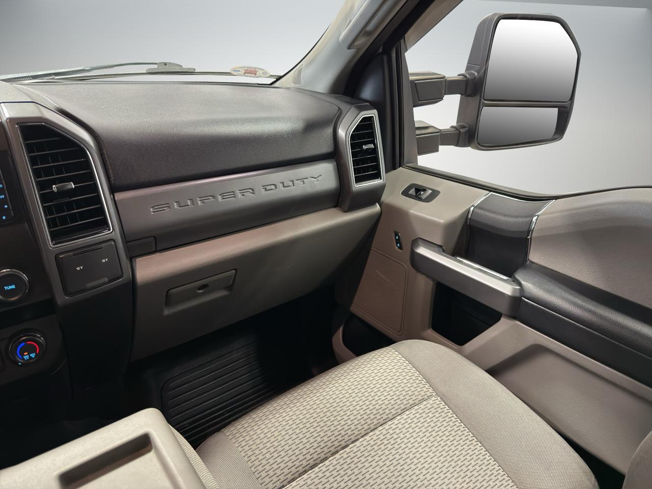 Ford Super Duty F-250 SRW XLT 4WD Crew Cab 6.75' Box 2019