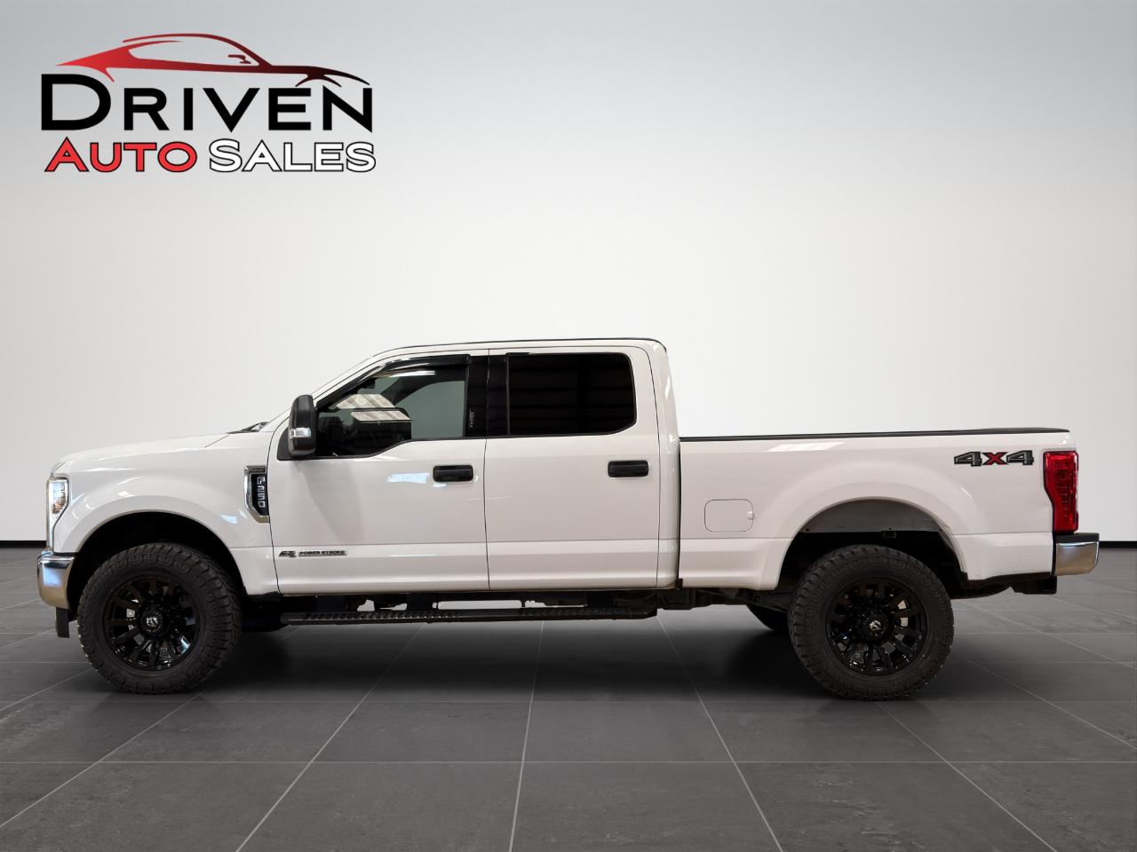 2019 Ford Super Duty F-250 SRW XLT 4WD Crew Cab 6.75' Box