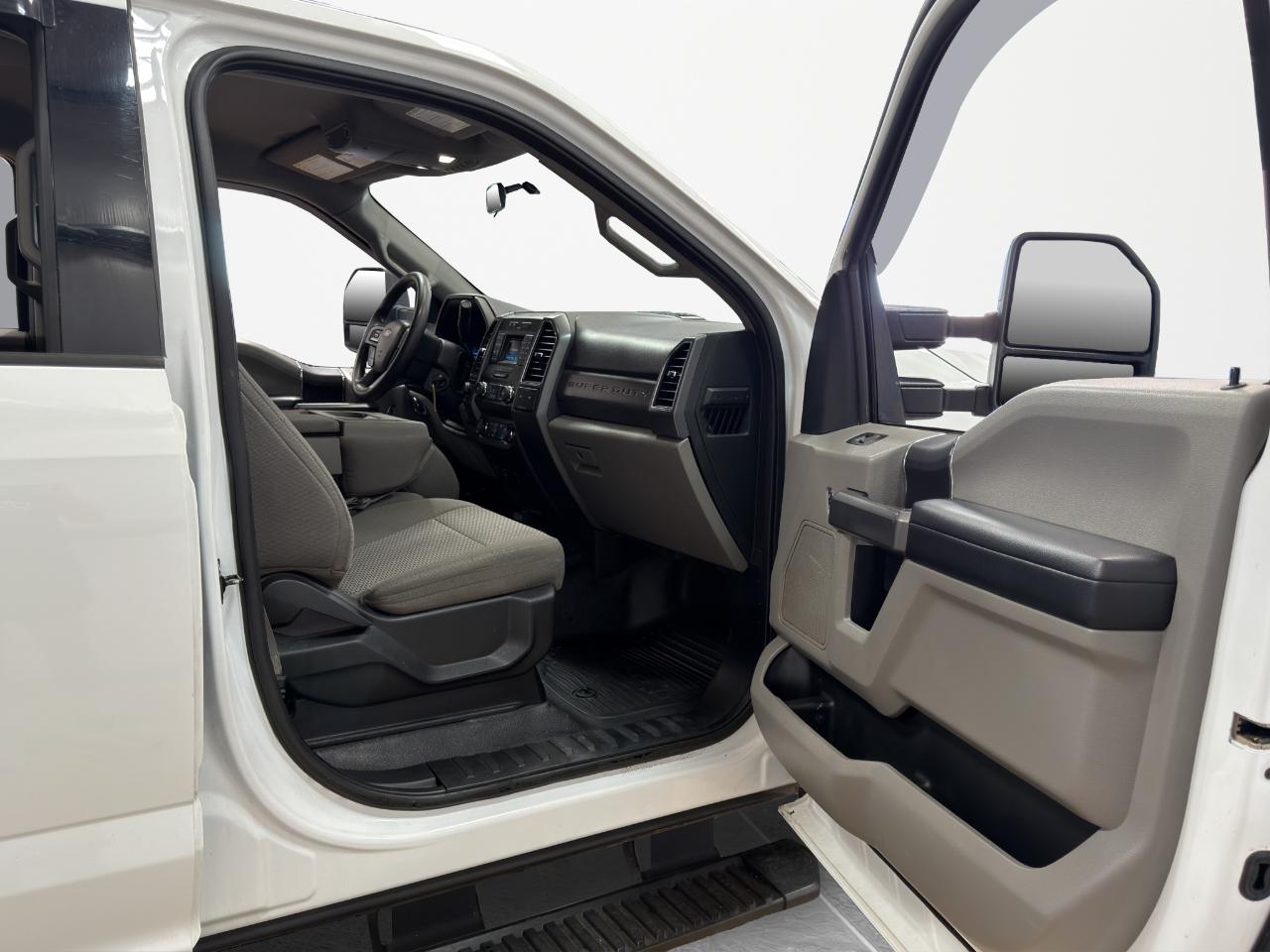 Ford Super Duty F-250 SRW XLT 4WD Crew Cab 6.75' Box 2019