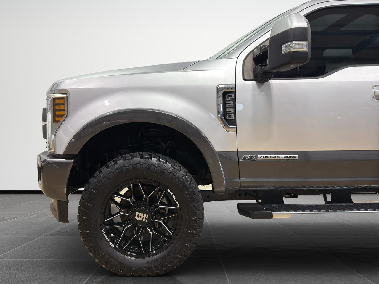 Ford Super Duty F-250 SRW Lariat 4WD SuperCab 6.75' Box 2019