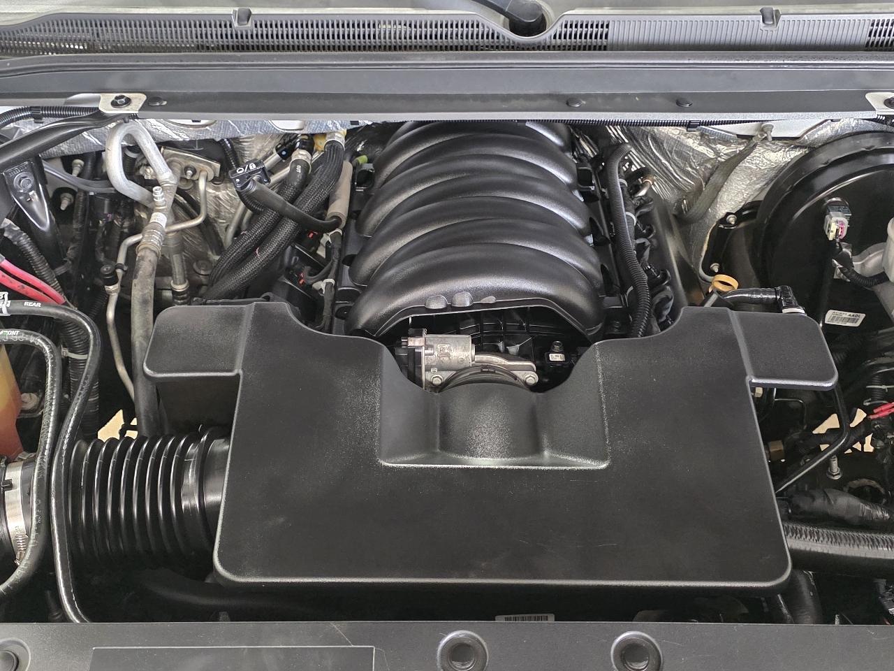 Chevrolet Suburban 4WD 4dr 1500 LTZ 2016