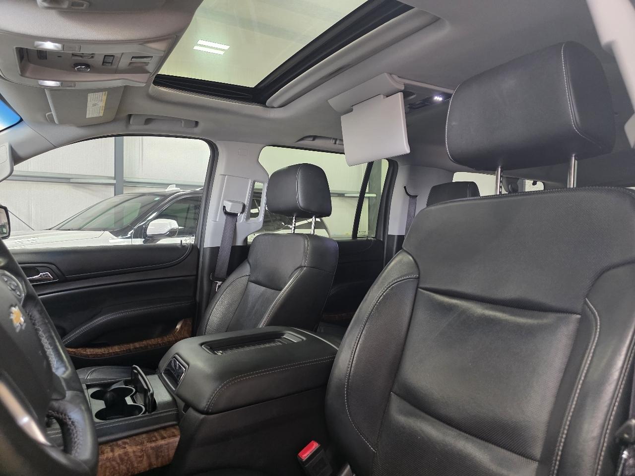 Chevrolet Suburban 4WD 4dr 1500 LTZ 2016