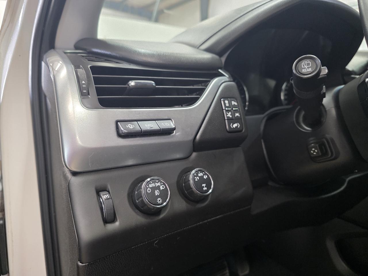 Chevrolet Suburban 4WD 4dr 1500 LTZ 2016