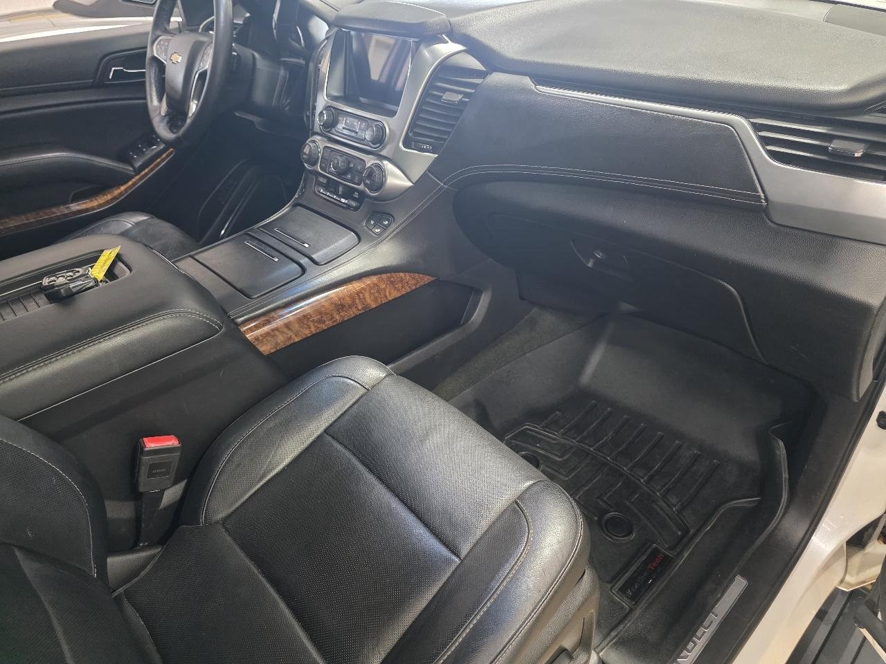 Chevrolet Suburban 4WD 4dr 1500 LTZ 2016