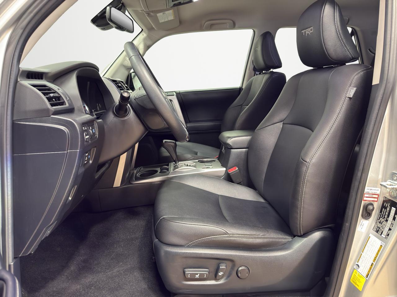 Toyota 4Runner TRD Sport 2WD (Natl) 2023