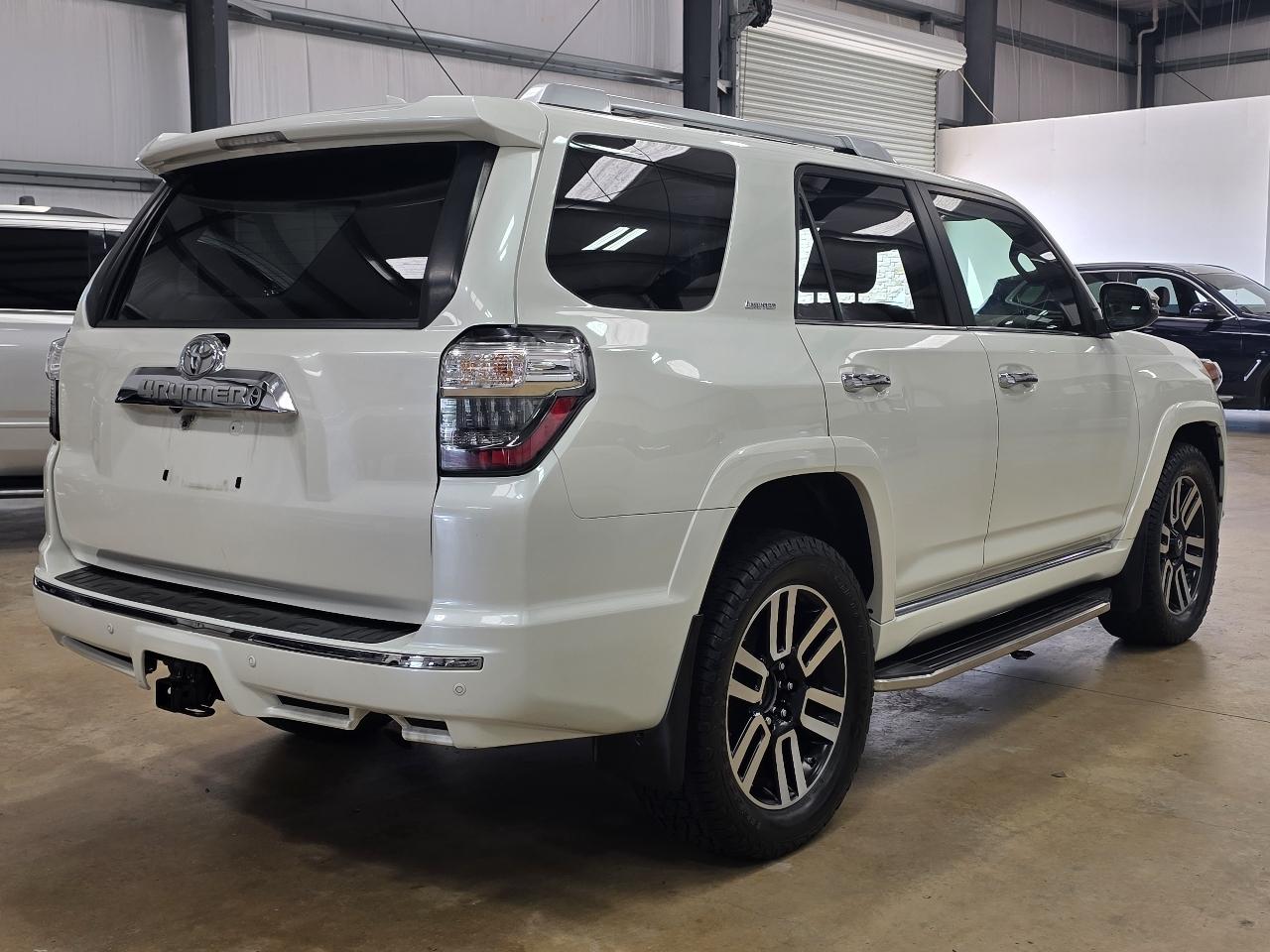 Toyota 4Runner Limited 4WD V6 2020