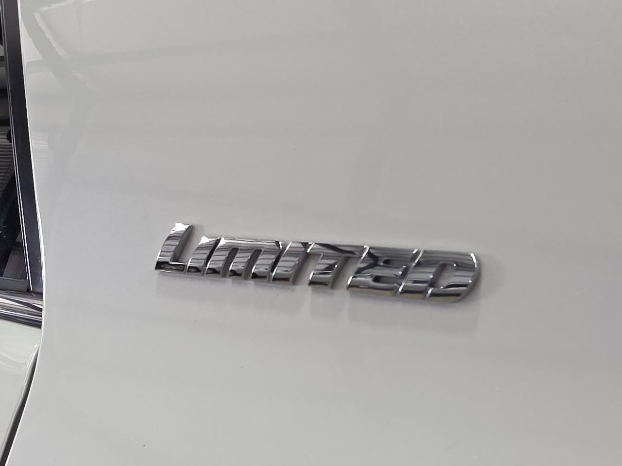 Toyota 4Runner Limited 4WD V6 2020