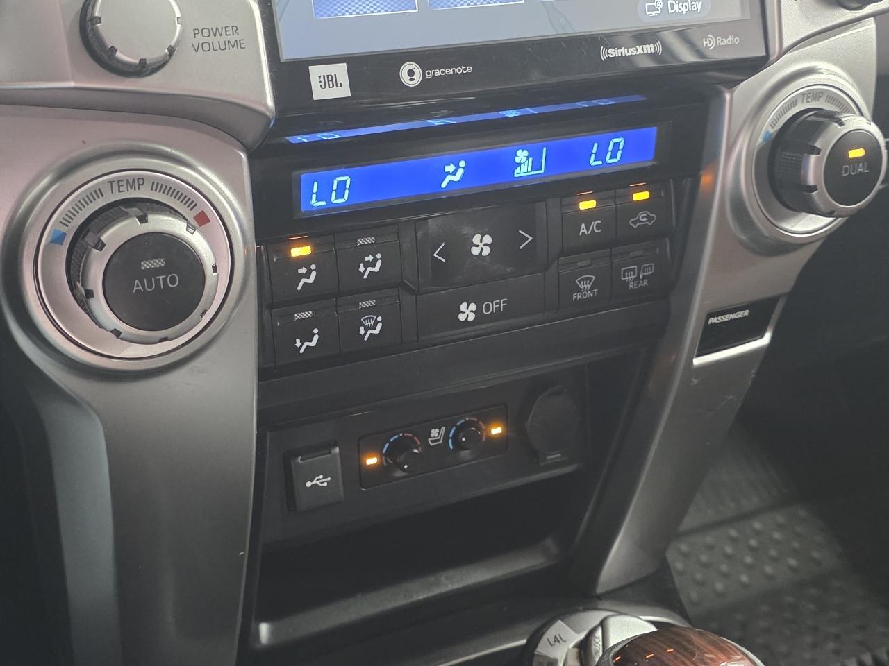 Toyota 4Runner Limited 4WD V6 2020