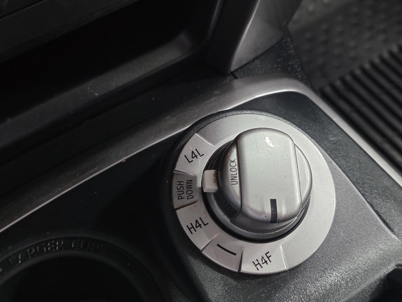 Toyota 4Runner Limited 4WD V6 2020