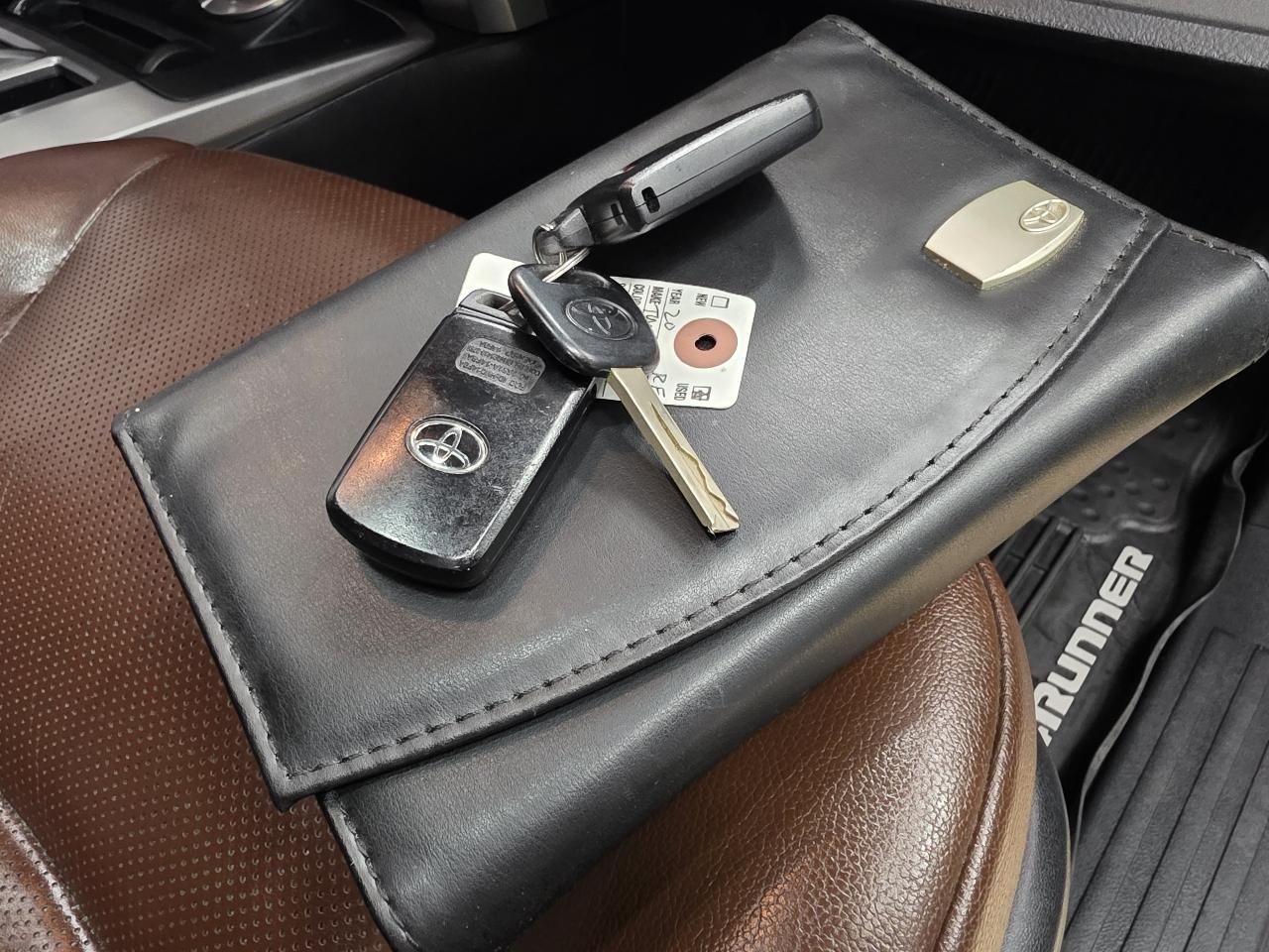 Toyota 4Runner Limited 4WD V6 2020