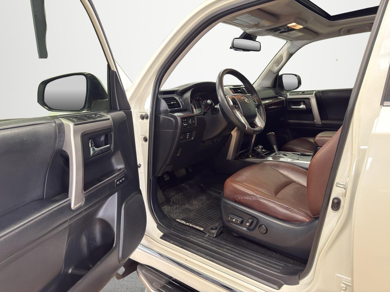 Toyota 4Runner Limited 4WD V6 2020