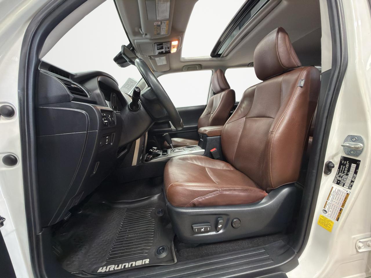 Toyota 4Runner Limited 4WD V6 2020