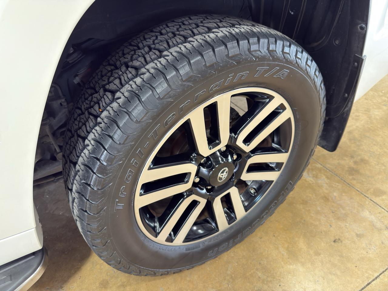 Toyota 4Runner Limited 4WD V6 2020