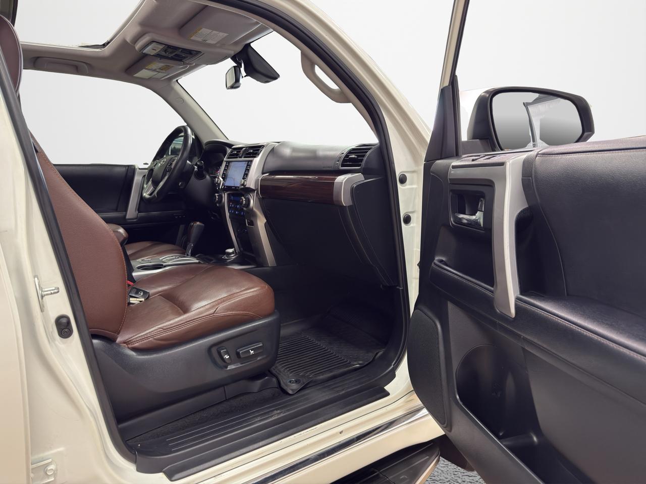 Toyota 4Runner Limited 4WD V6 2020