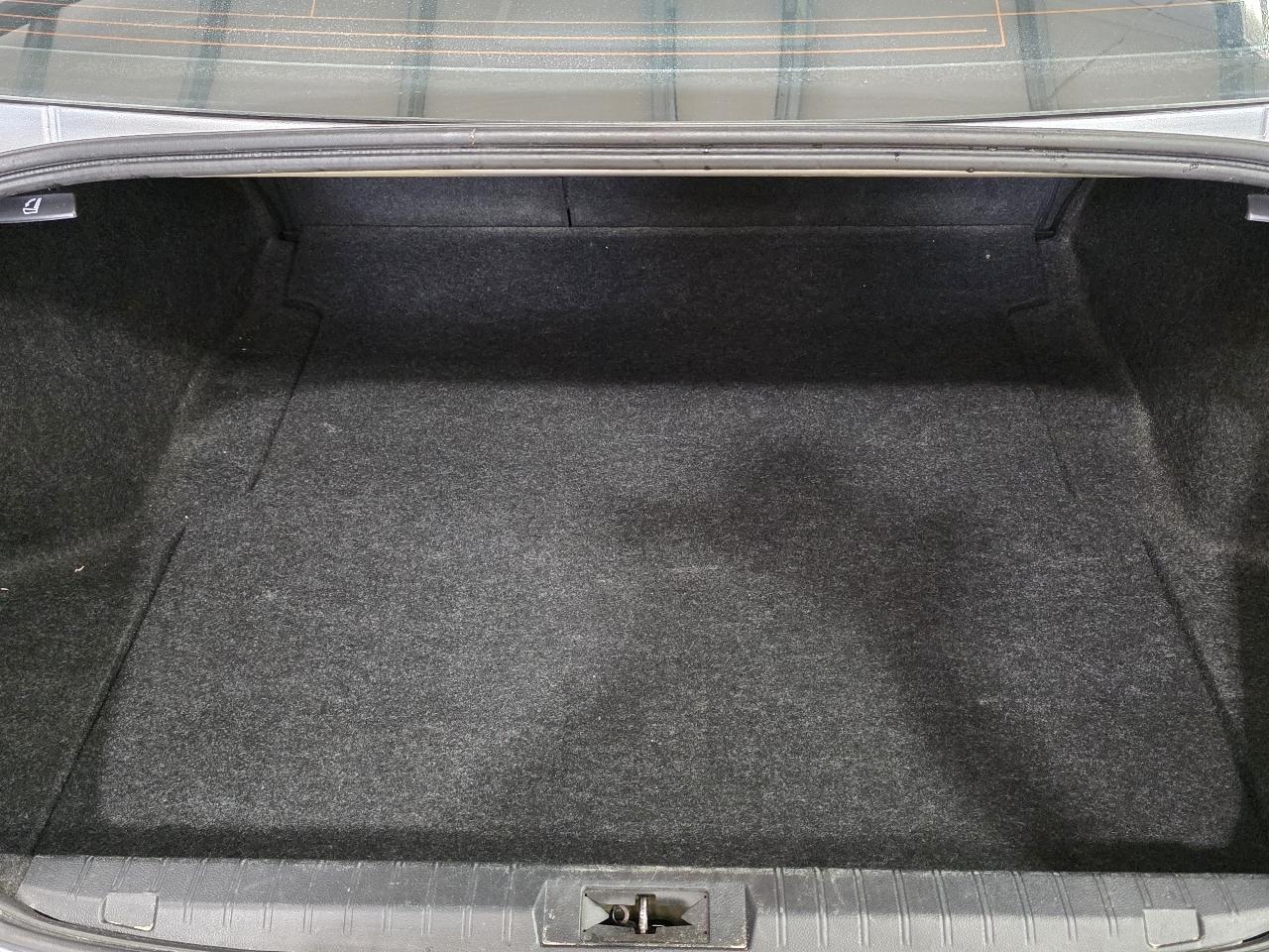 Subaru Legacy 4dr Sdn 2.5i Limited 2015