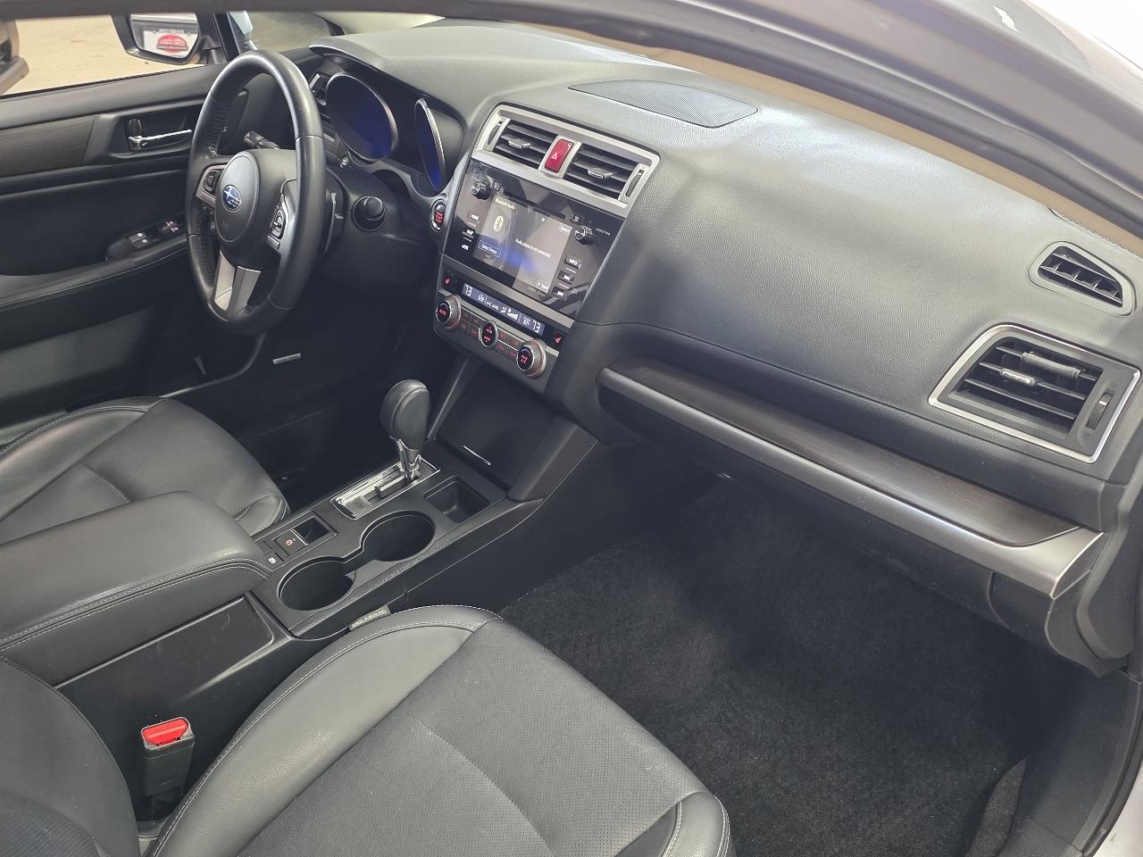 Subaru Legacy 4dr Sdn 2.5i Limited 2015