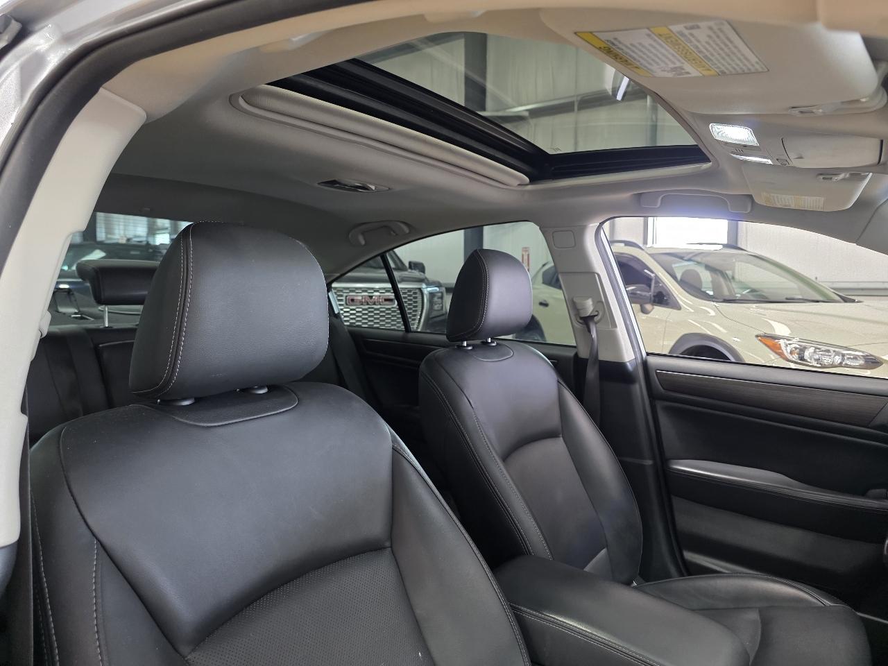 Subaru Legacy 4dr Sdn 2.5i Limited 2015