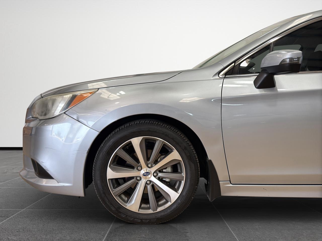 Subaru Legacy 4dr Sdn 2.5i Limited 2015