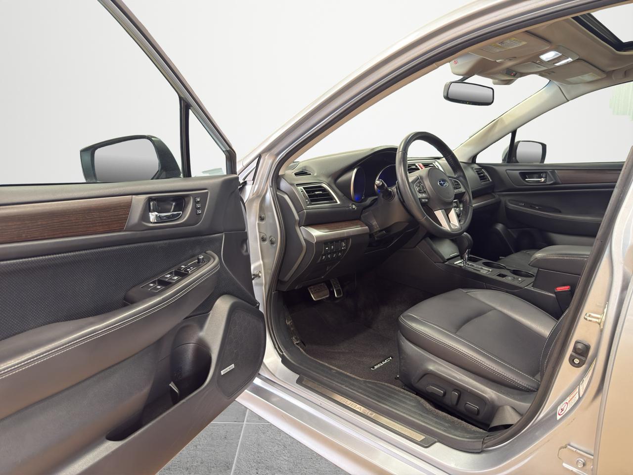 Subaru Legacy 4dr Sdn 2.5i Limited 2015