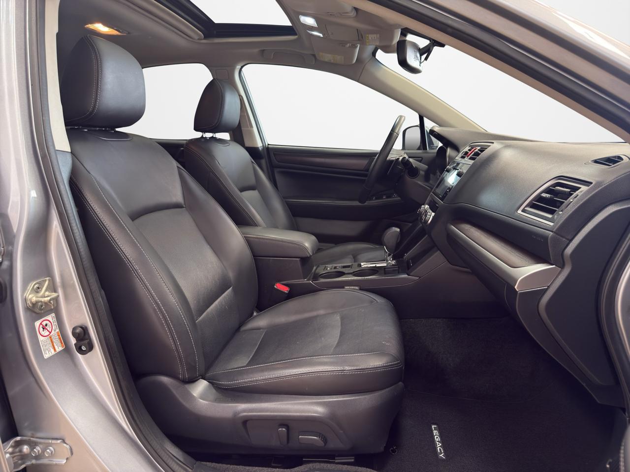 Subaru Legacy 4dr Sdn 2.5i Limited 2015