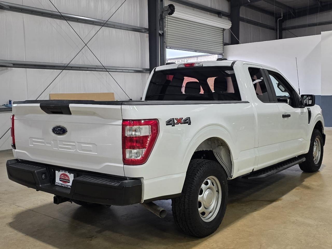 Ford F-150 XL SuperCab Short Bed 2WD 2022