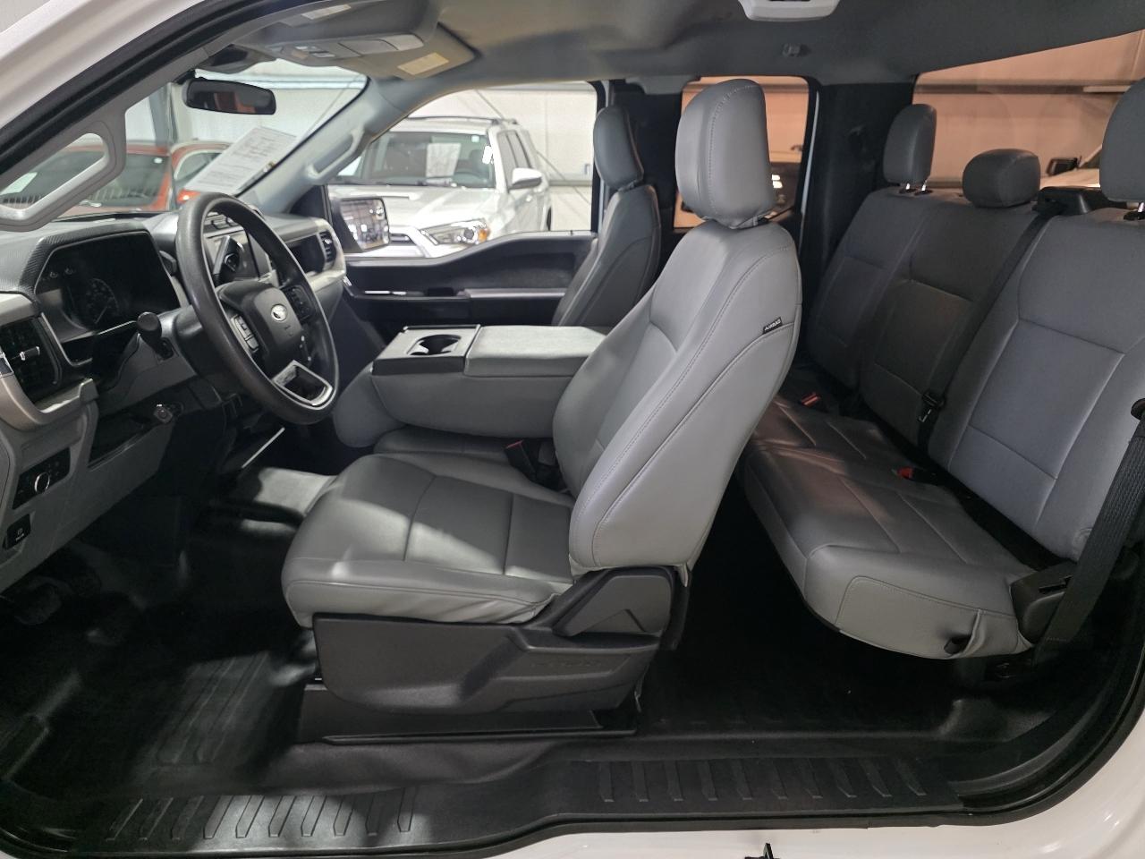 Ford F-150 XL SuperCab Short Bed 2WD 2022