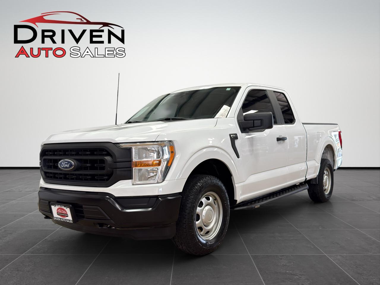 Ford F-150 XL SuperCab Short Bed 4WD 2022