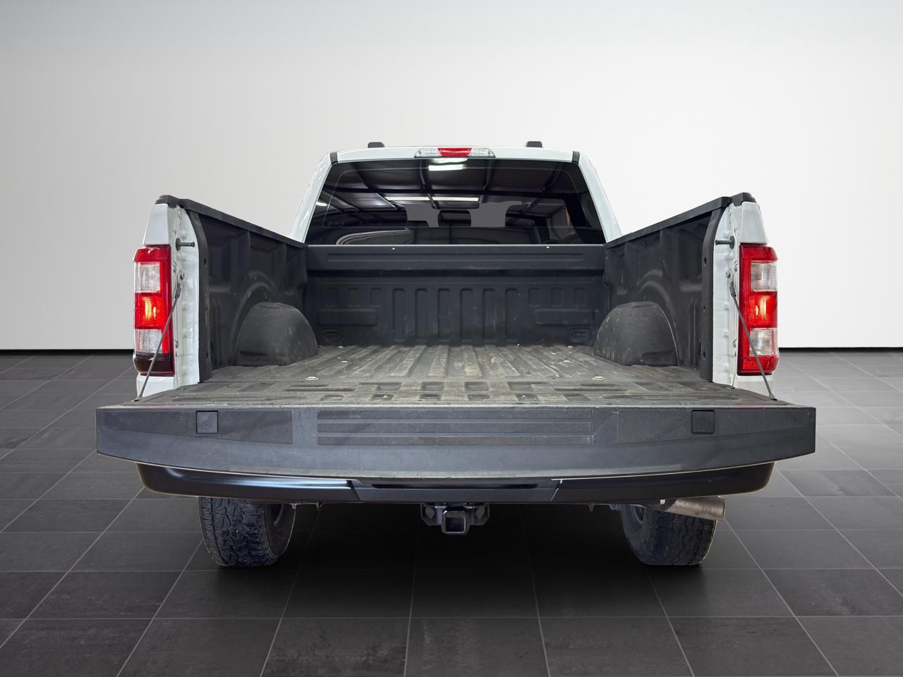 Ford F-150 XL SuperCab Short Bed 4WD 2022