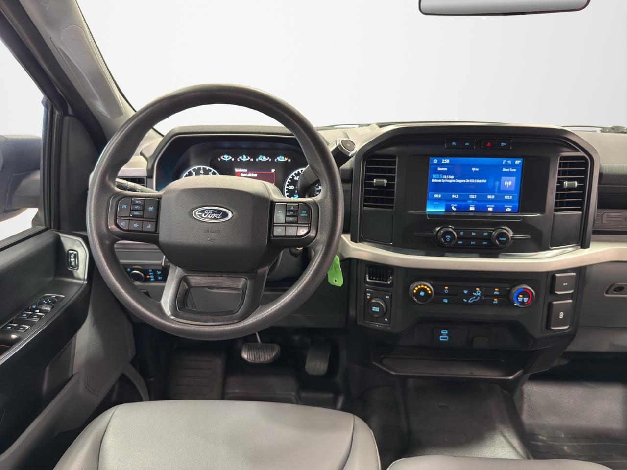Ford F-150 XL SuperCab Short Bed 4WD 2022