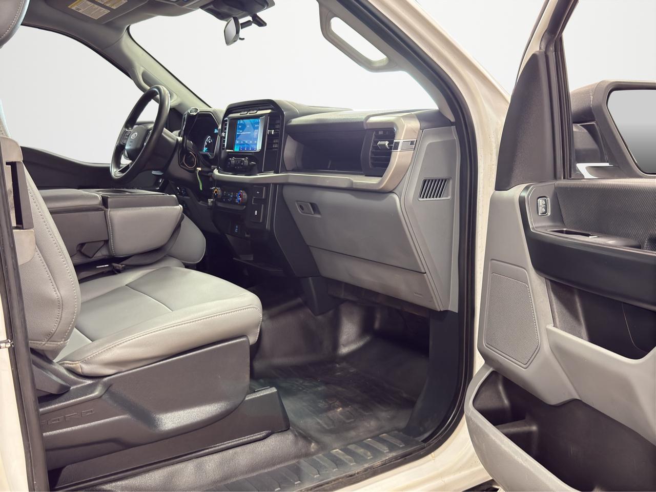 Ford F-150 XL SuperCab Short Bed 4WD 2022