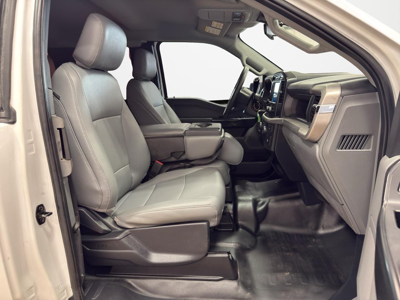 Ford F-150 XL SuperCab Short Bed 4WD 2022