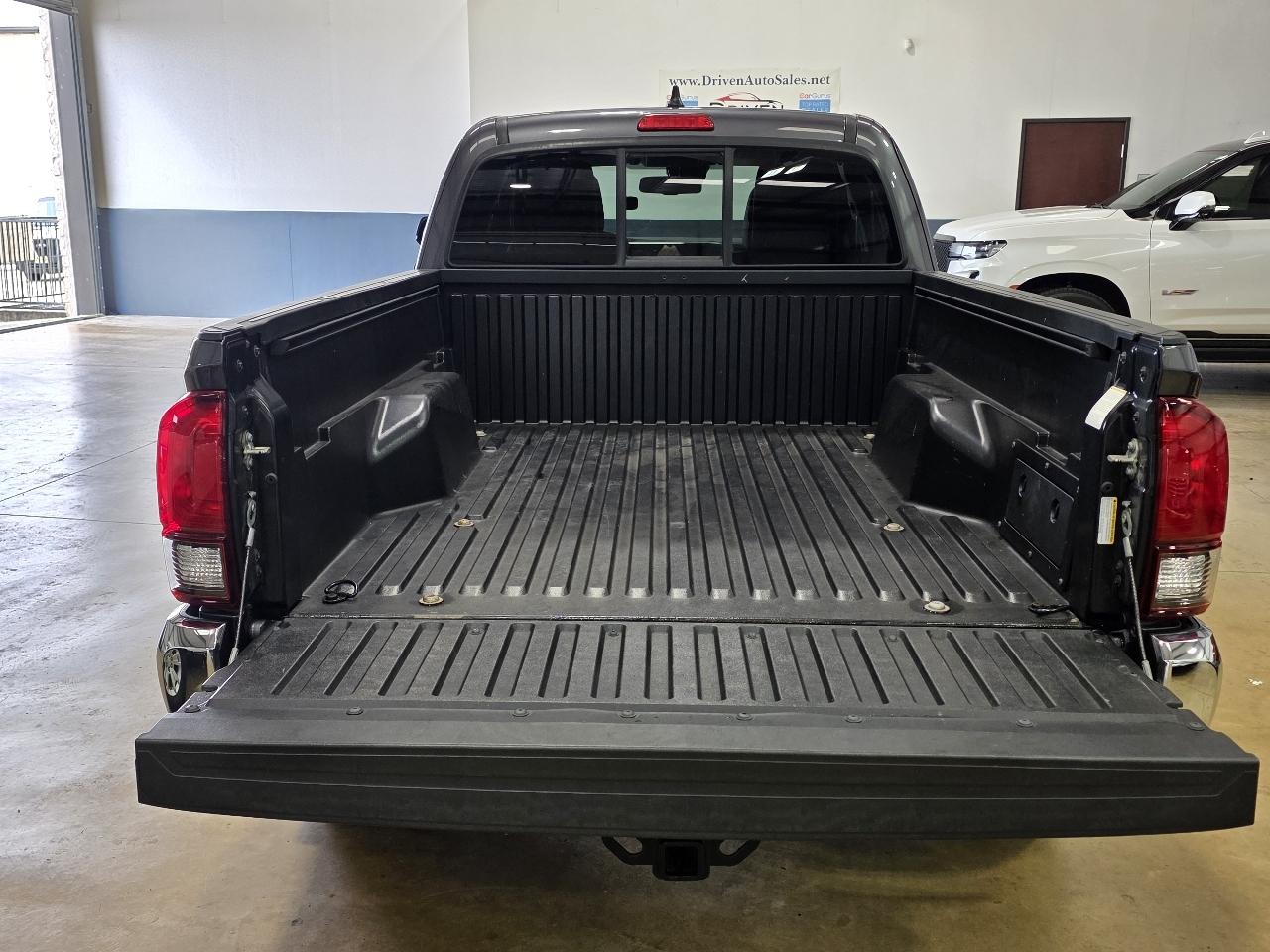 Toyota Tacoma 4WD SR5 Access Cab 6' Bed V6 AT (Natl) 2023