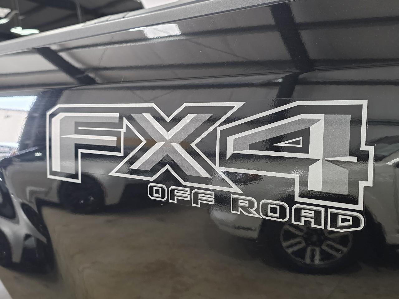 Ford Super Duty F-250 SRW Lariat 4WD Crew Cab 6.75' Box 2021