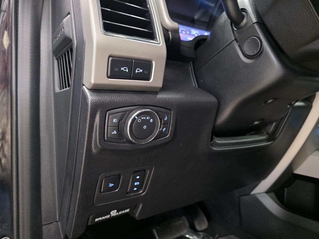 Ford Super Duty F-250 SRW Lariat 4WD Crew Cab 6.75' Box 2021