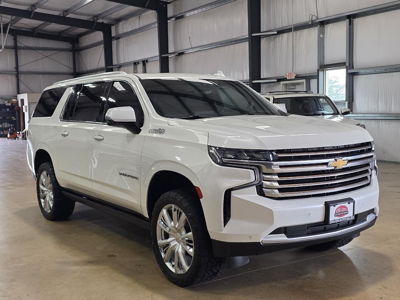 Chevrolet Suburban 4WD 4dr High Country 2021
