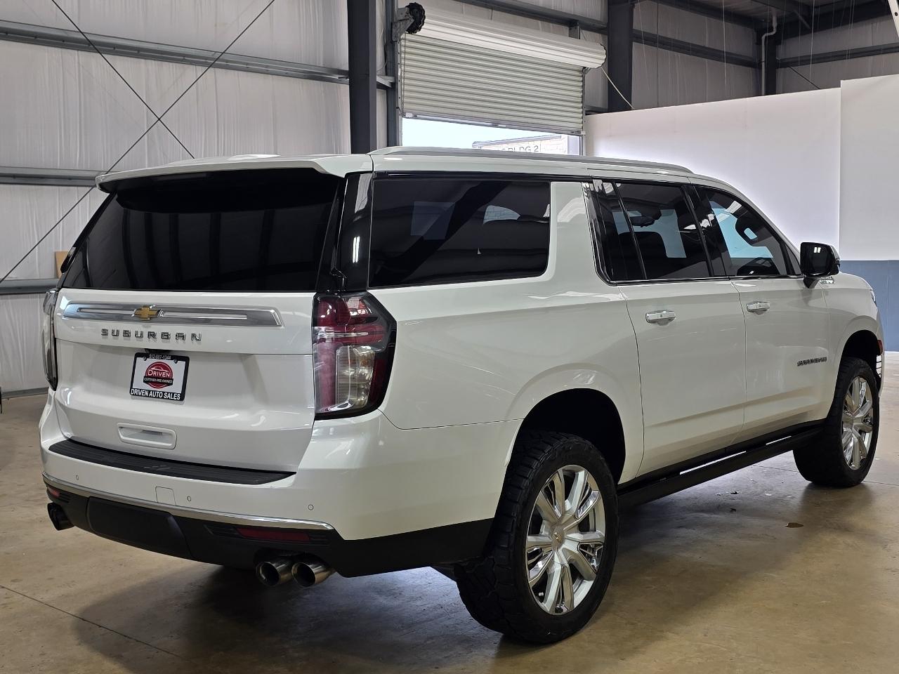 Chevrolet Suburban 4WD 4dr High Country 2021