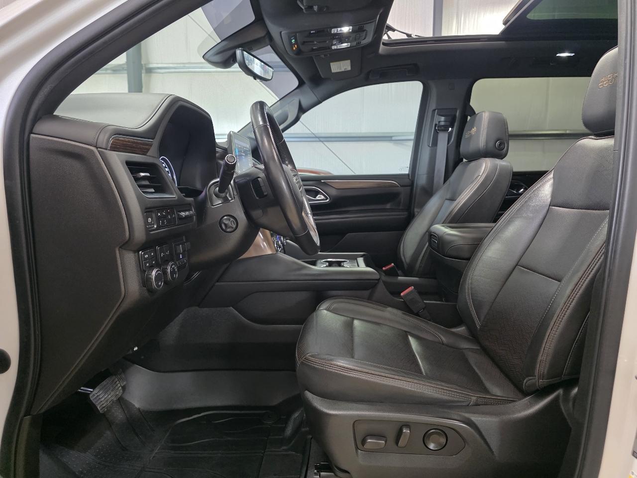 Chevrolet Suburban 4WD 4dr High Country 2021