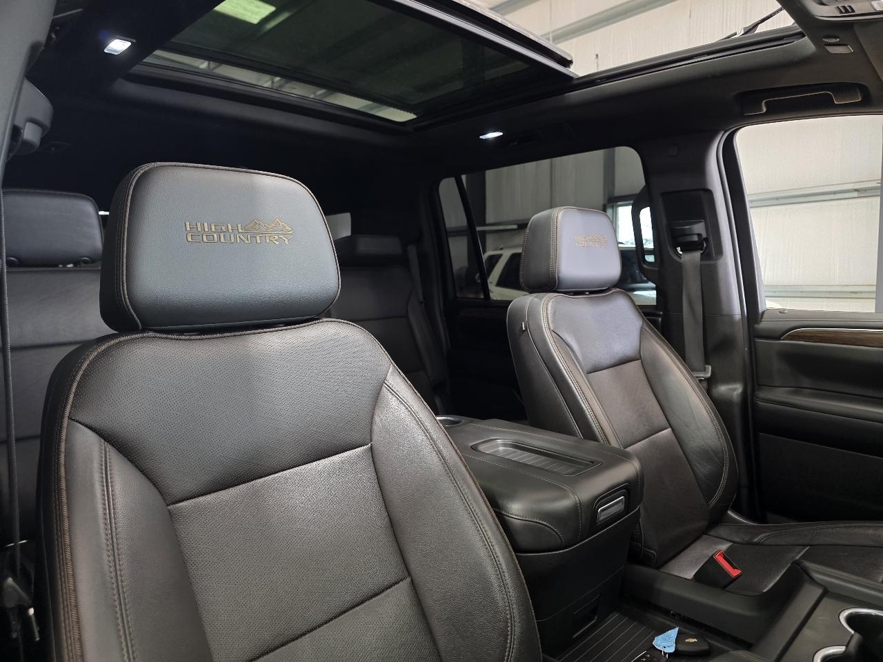 Chevrolet Suburban 4WD 4dr High Country 2021