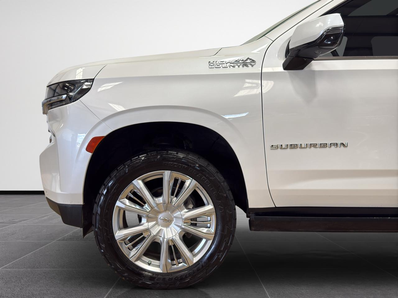 Chevrolet Suburban 4WD 4dr High Country 2021