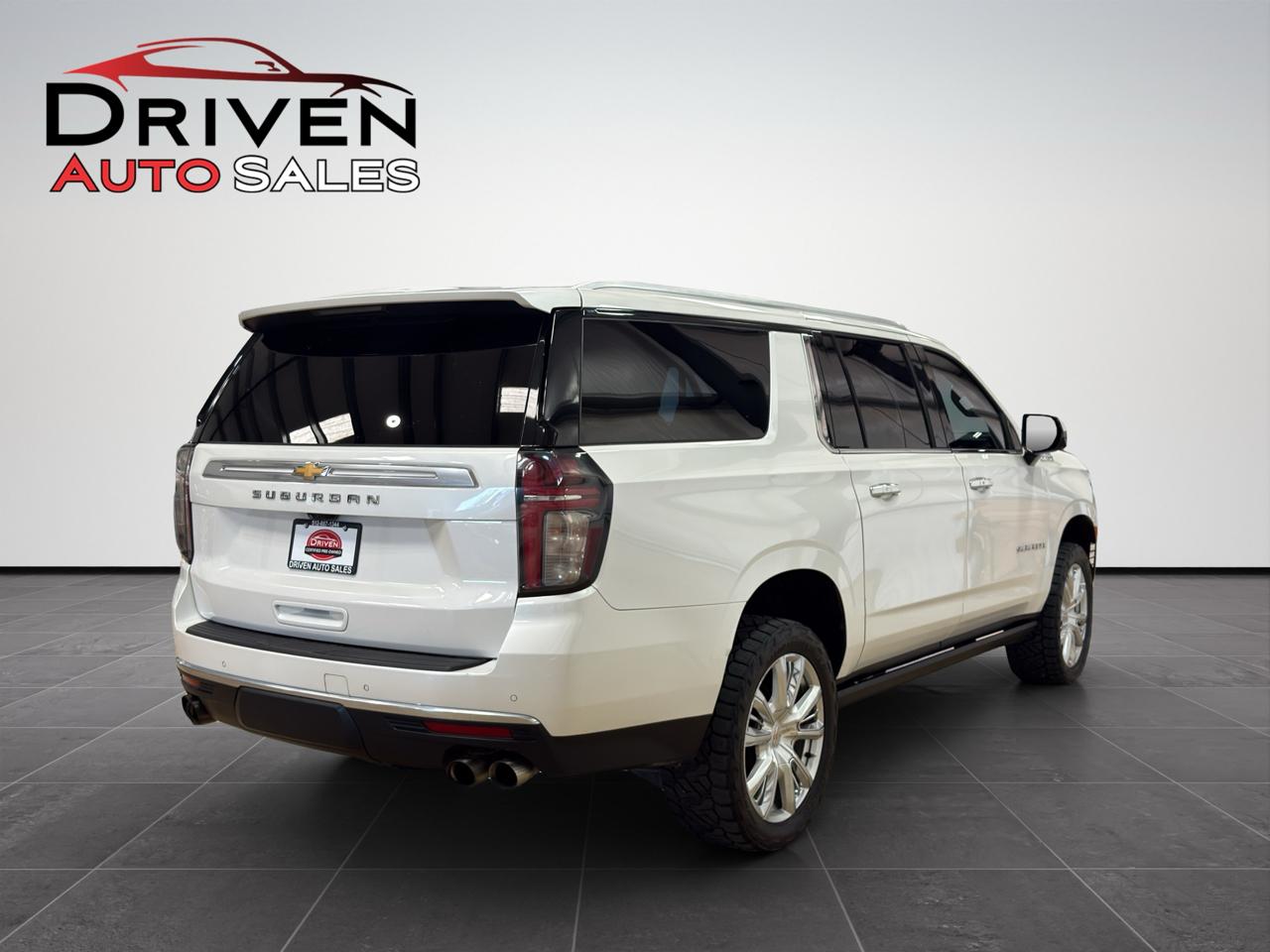 Chevrolet Suburban 4WD 4dr High Country 2021