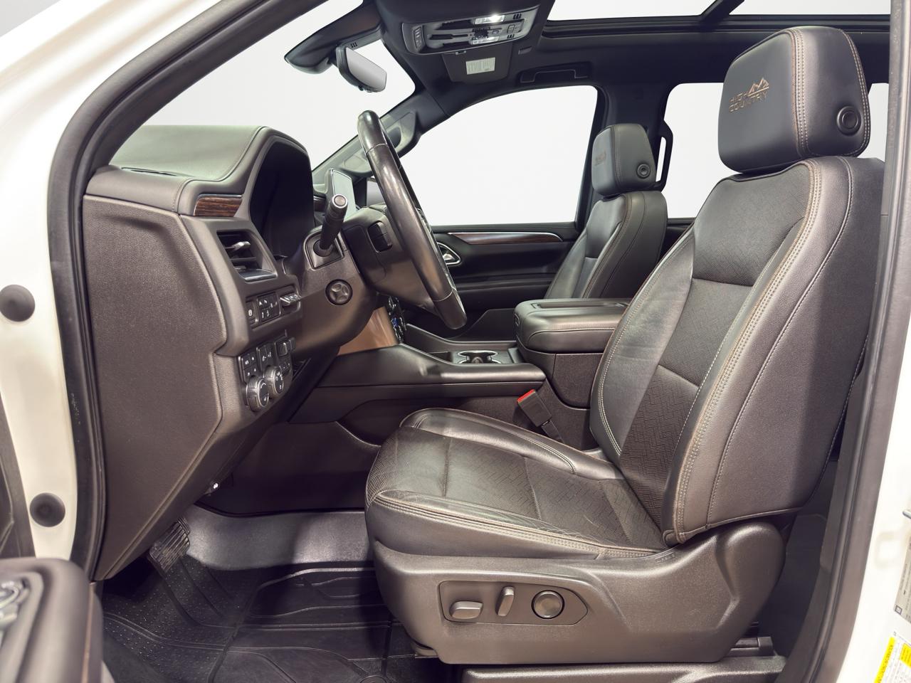 Chevrolet Suburban 4WD 4dr High Country 2021