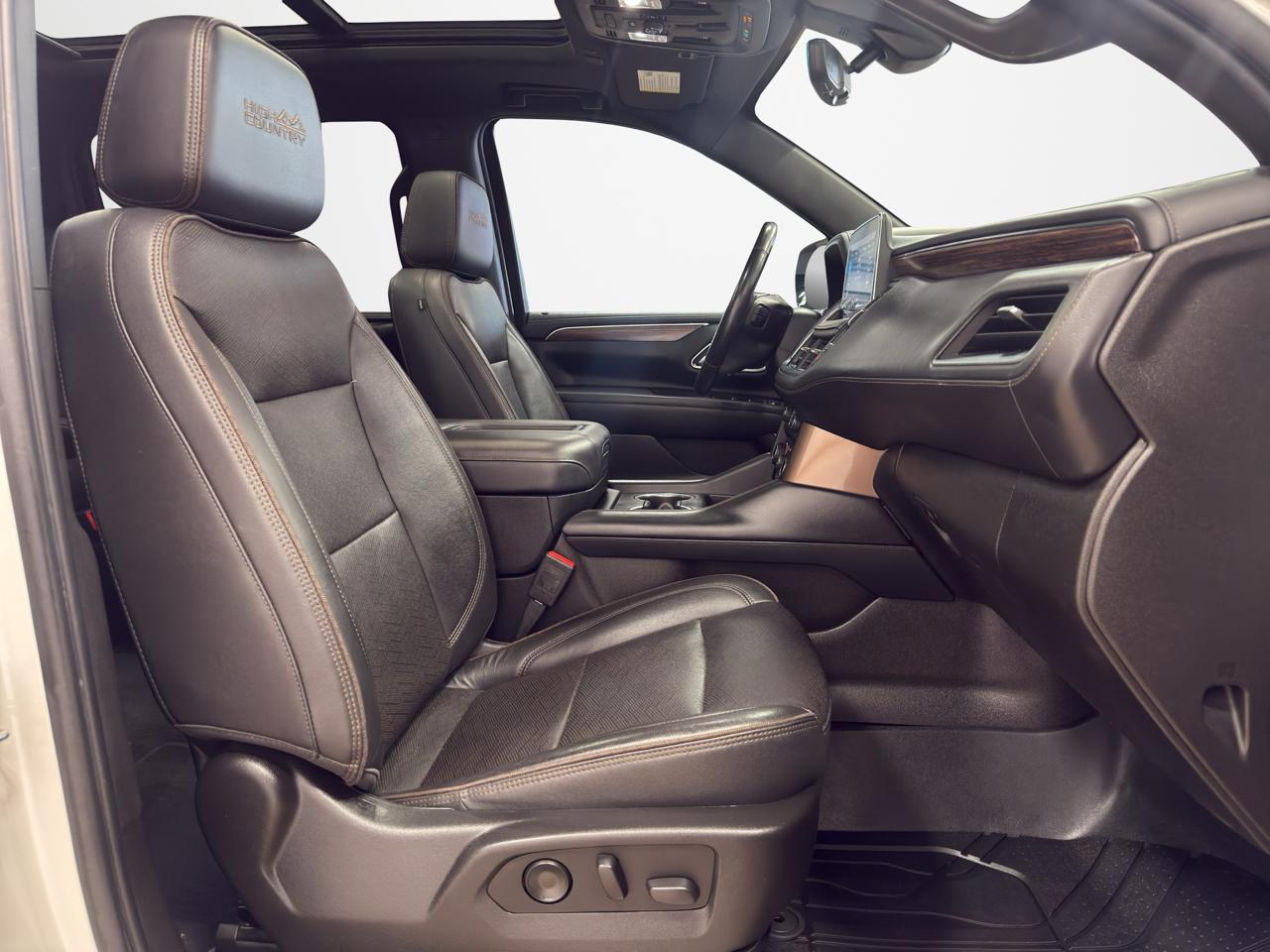 Chevrolet Suburban 4WD 4dr High Country 2021