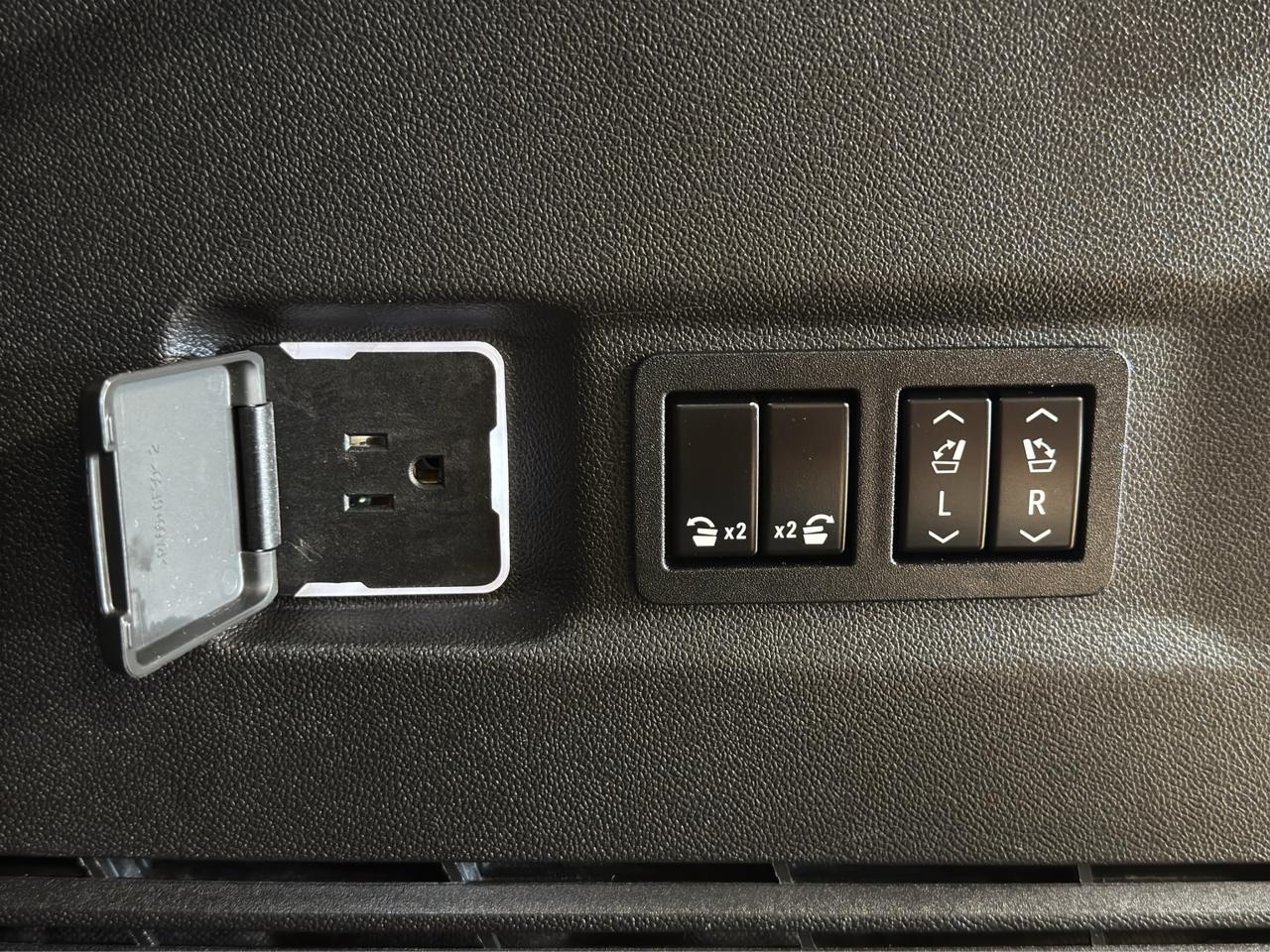 Chevrolet Suburban 4WD 4dr High Country 2021