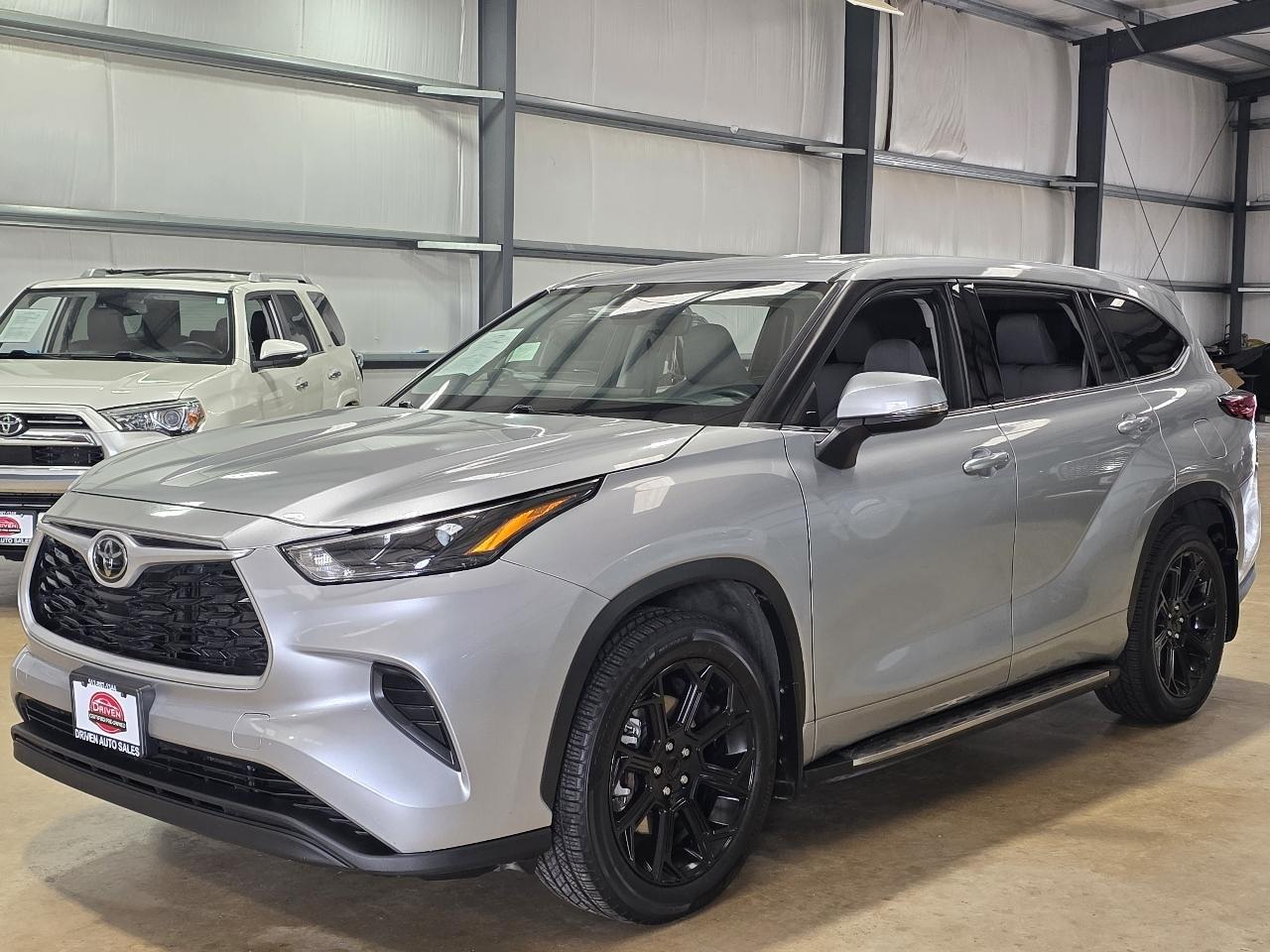 2022 Toyota Highlander L FWD (Natl)