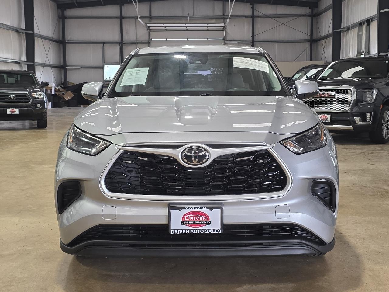 Toyota Highlander L FWD (Natl) 2022